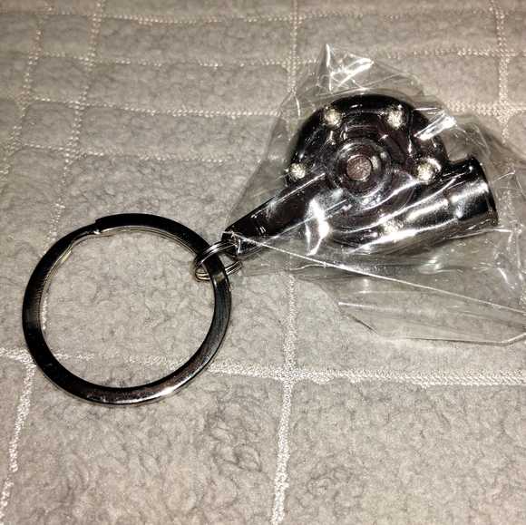 Turbo keychain - Picture 3 of 3